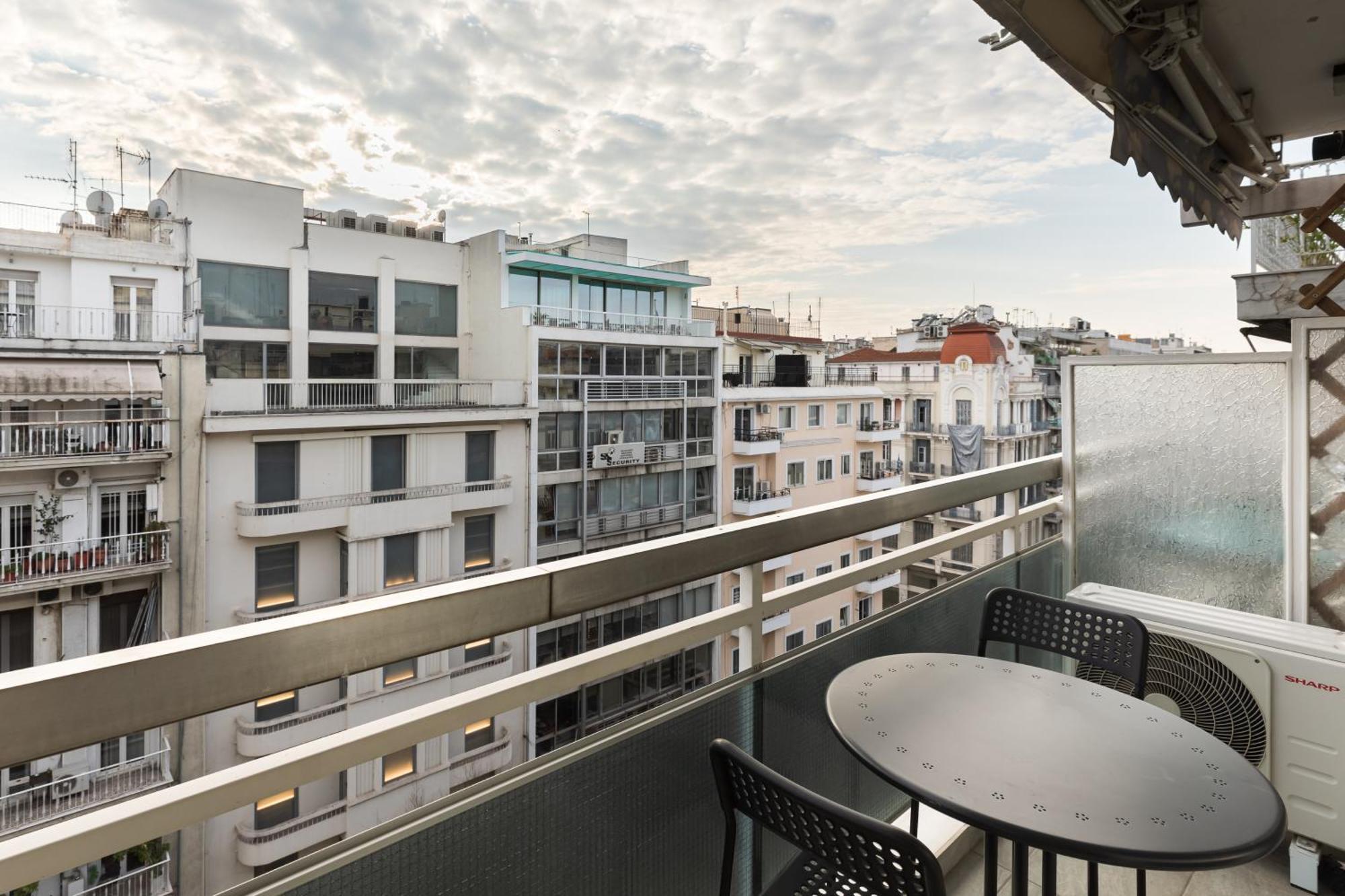 #Nereids Apts By Halu! Apartments Солун Екстериор снимка